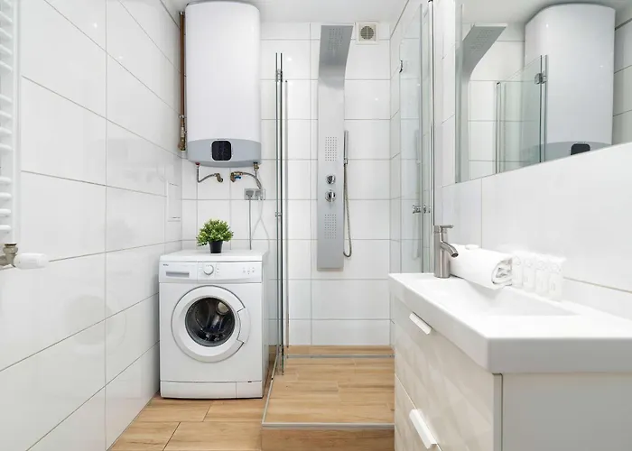 Apartment Bright Dzialynskich Near Old Town By Renters