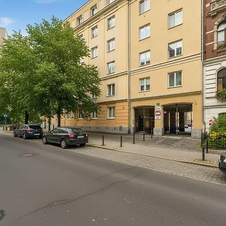 Bright Dzialynskich Near Old Town By Renters * Познань